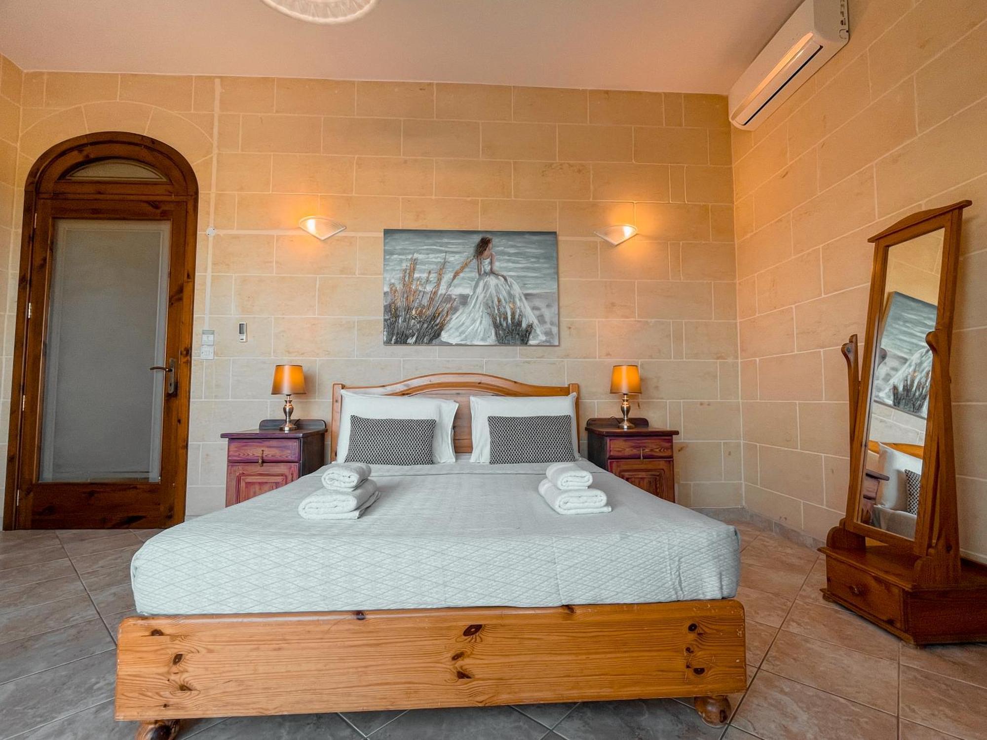 Villa Fieldend - Gozo Holiday Home Għarb Εξωτερικό φωτογραφία